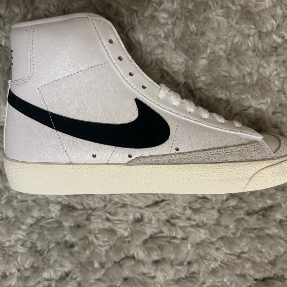 Brand new Nike Blazer